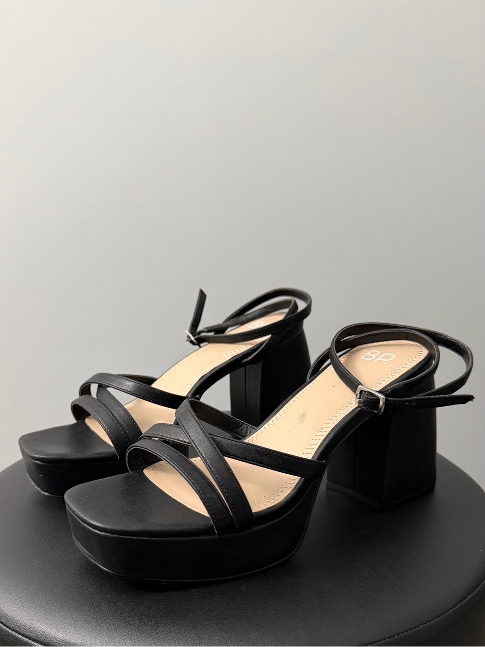 BP Women's Size 8 Jaymes Platform Sandals Chunky Heel Retro Inspired Black Used